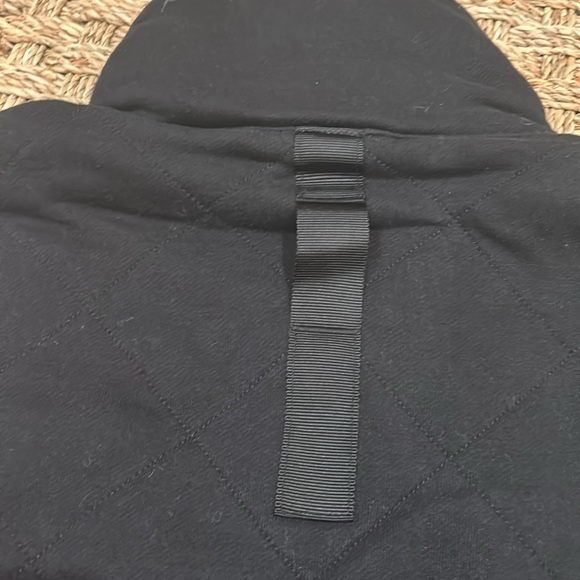 Thick Lululemon quarter zip - Picture 5 of 6